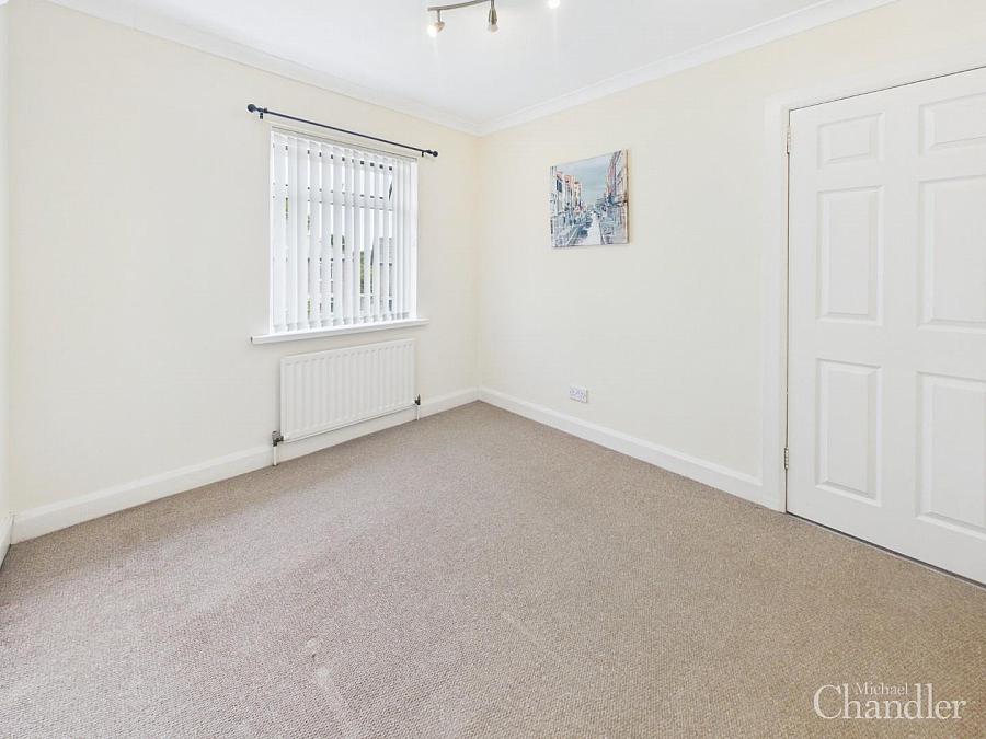40 Dunraven Park