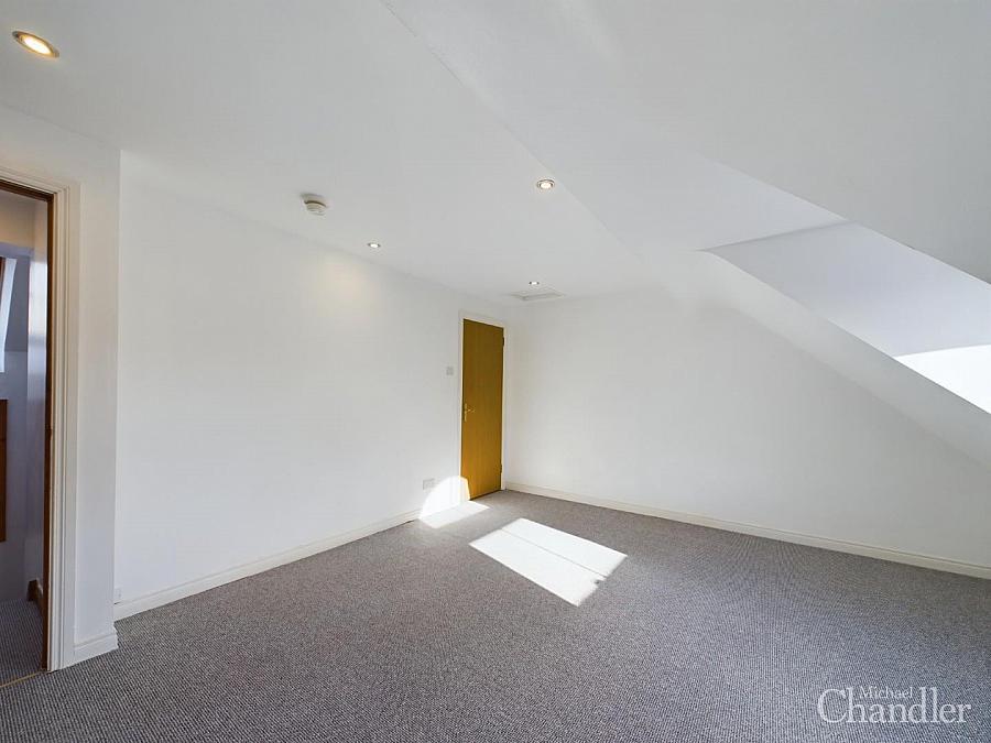 6 Gortland Mews