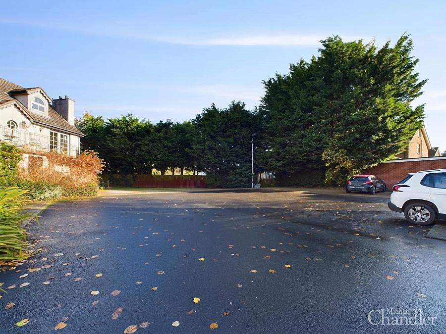 6 Gortland Mews