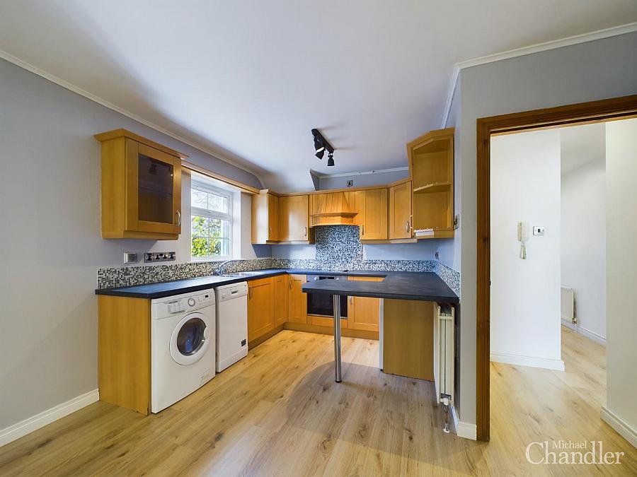 6 Gortland Mews