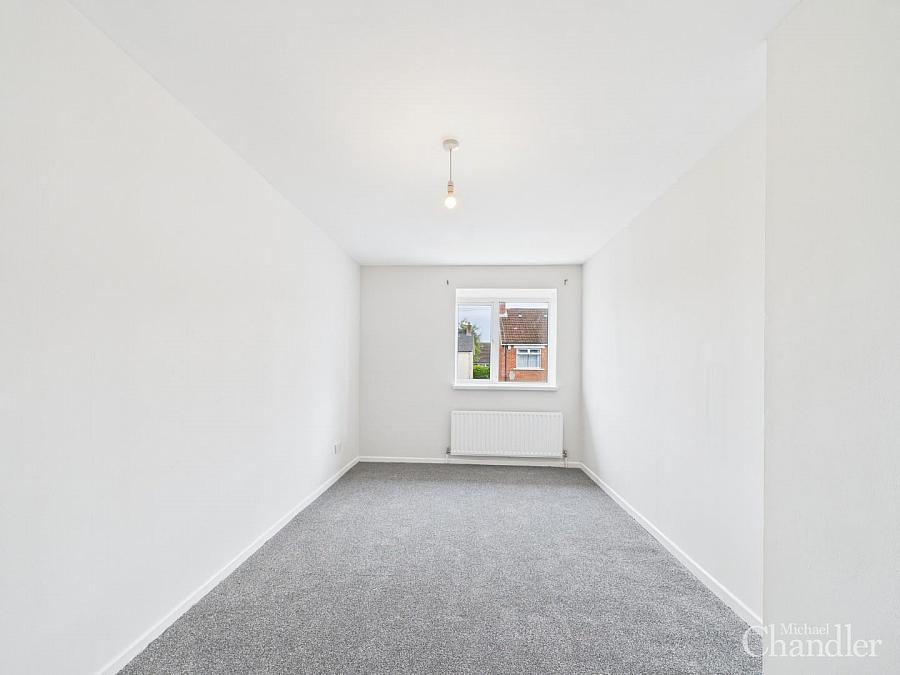 7 Ravenhill Gardens