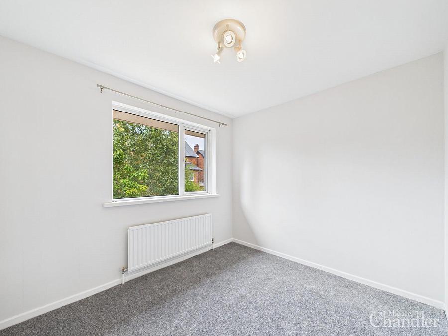 7 Ravenhill Gardens