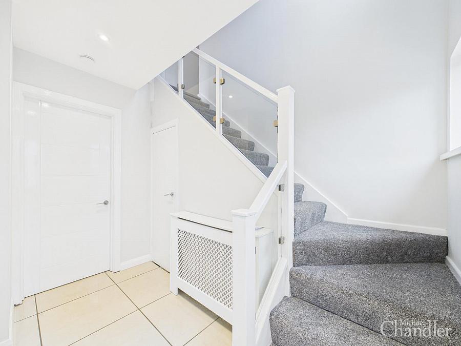 7 Ravenhill Gardens