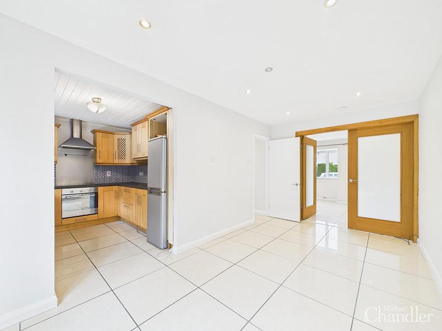 7 Ravenhill Gardens