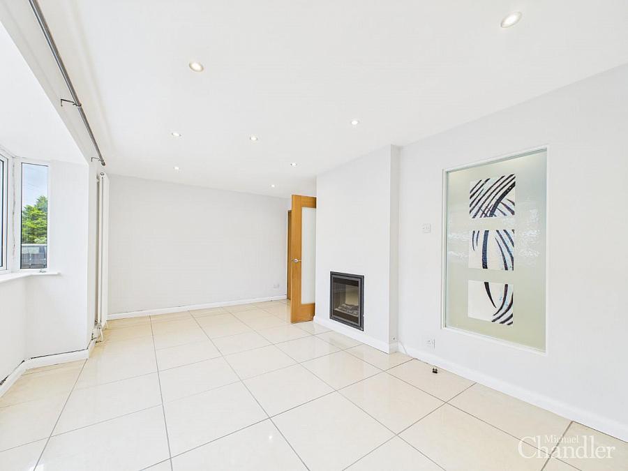 7 Ravenhill Gardens