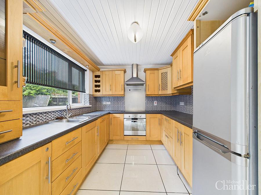 7 Ravenhill Gardens