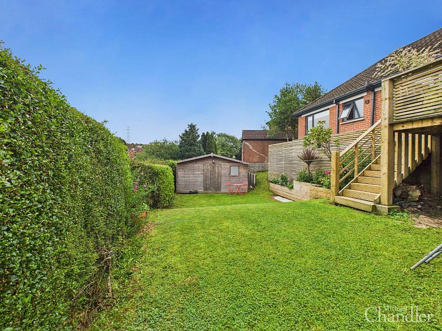 10 Burnside Park