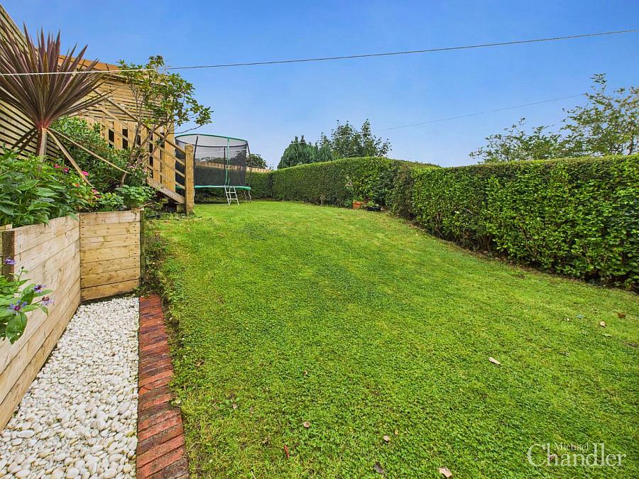 10 Burnside Park