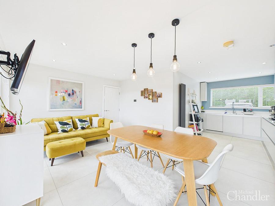 10 Burnside Park