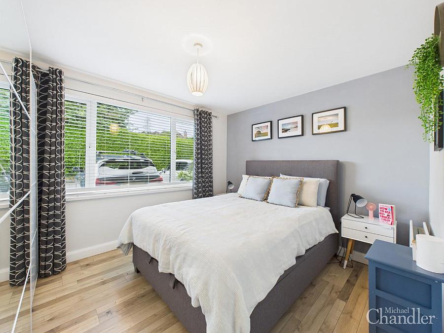 10 Burnside Park