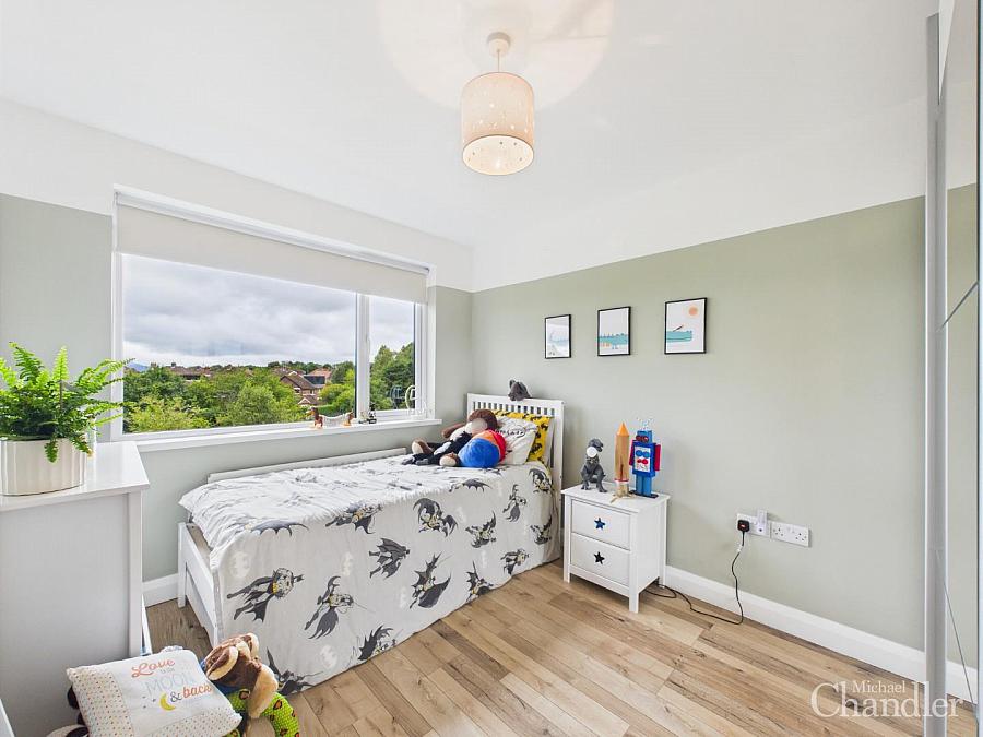 10 Burnside Park