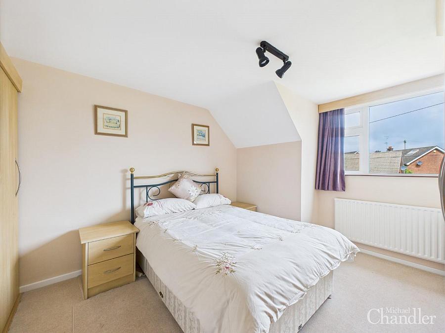 40 Blenheim Park
