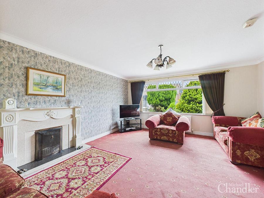 40 Blenheim Park