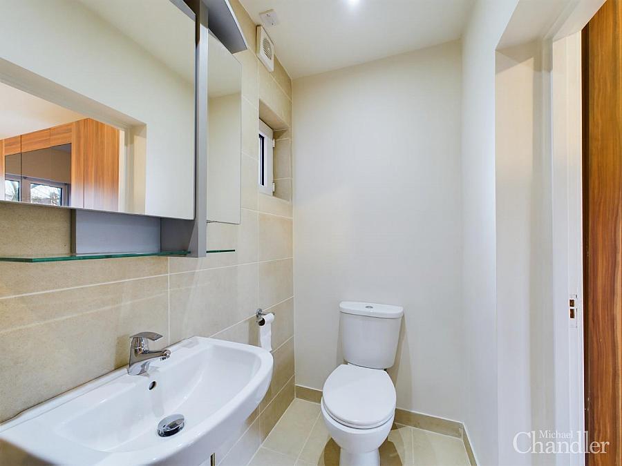 Apt 6 Holyrood Manor