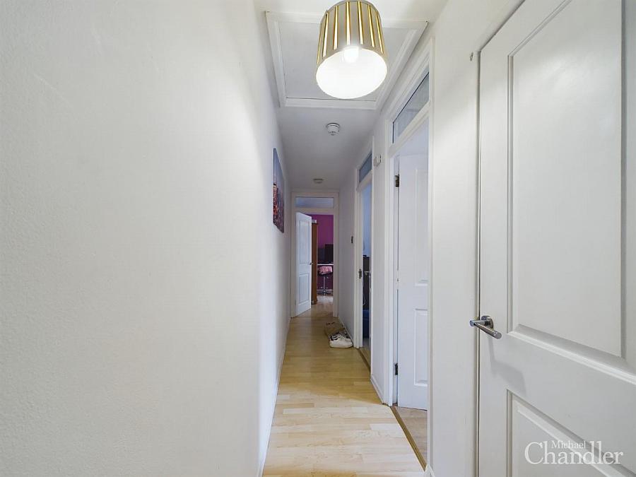 12A Tyrone House 30 Adelaide Street