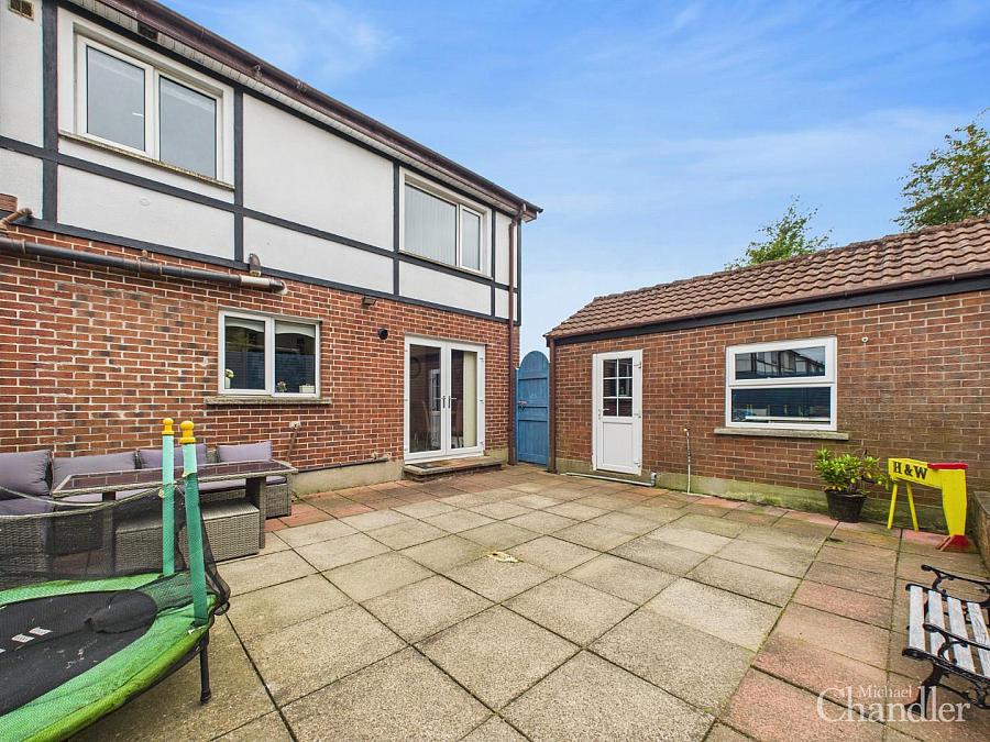 47 Winchester Road