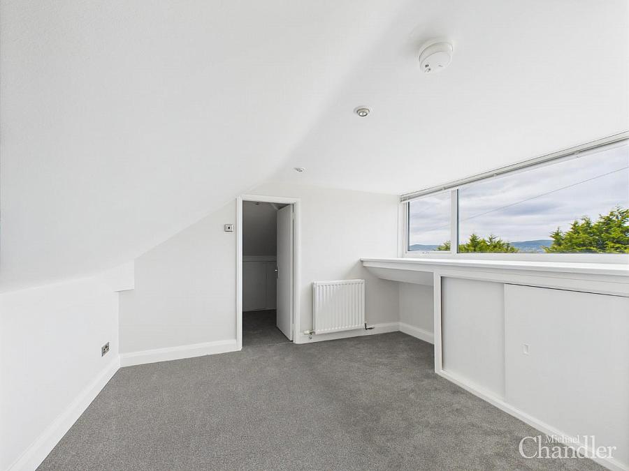 5 Beechill Park West