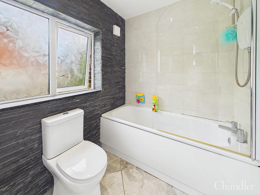 2 Ballylenaghan Park