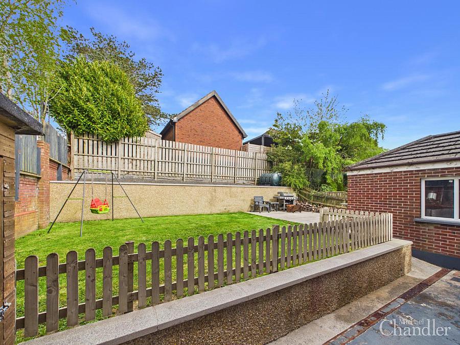 2 Ballylenaghan Park
