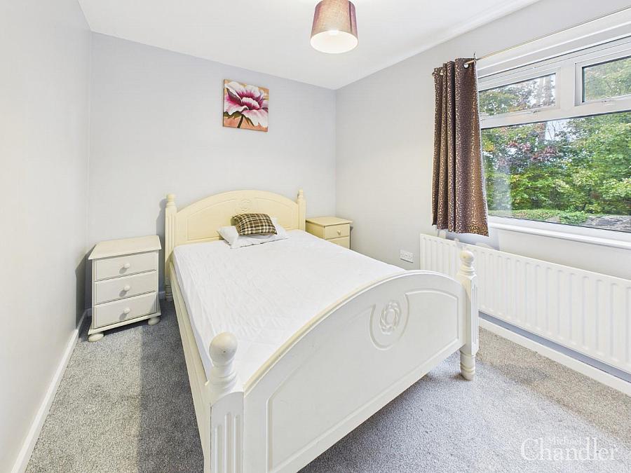 6 Grays Park Drive