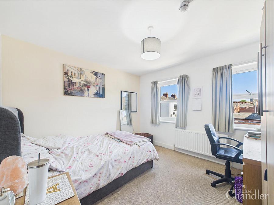 47 Northbrook Street