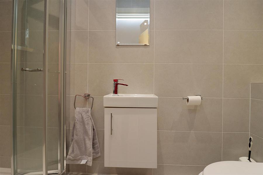 Apt 203 Margarita Plaza 81 Adelaide Street