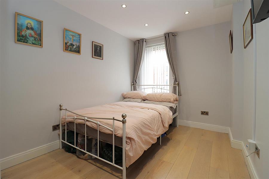 Apt 203 Margarita Plaza 81 Adelaide Street