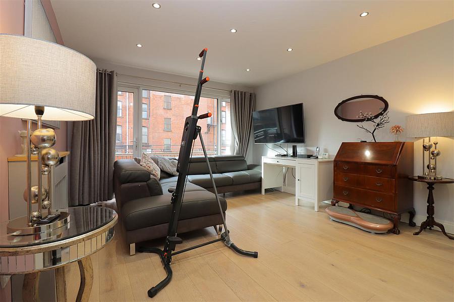 Apt 203 Margarita Plaza 81 Adelaide Street