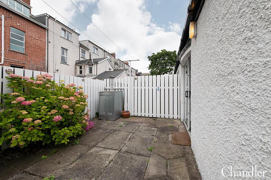 11 Ravenhill Crescent