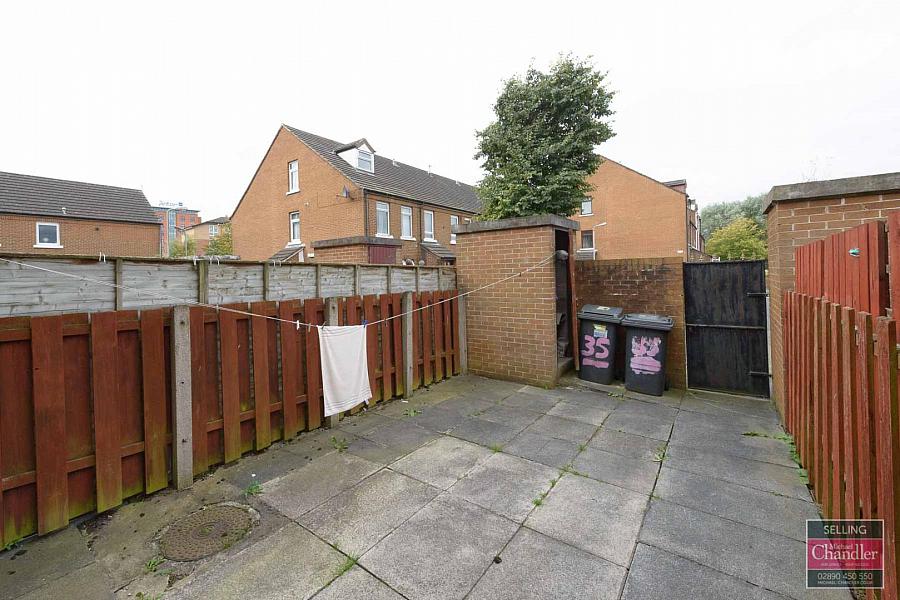 35 Eliza Street Close