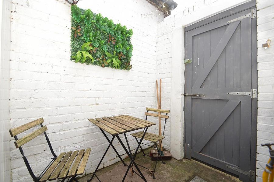 109 Ravenhill Gardens