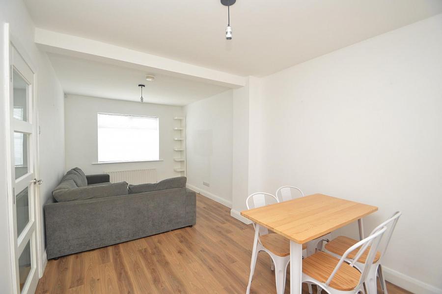 109 Ravenhill Gardens