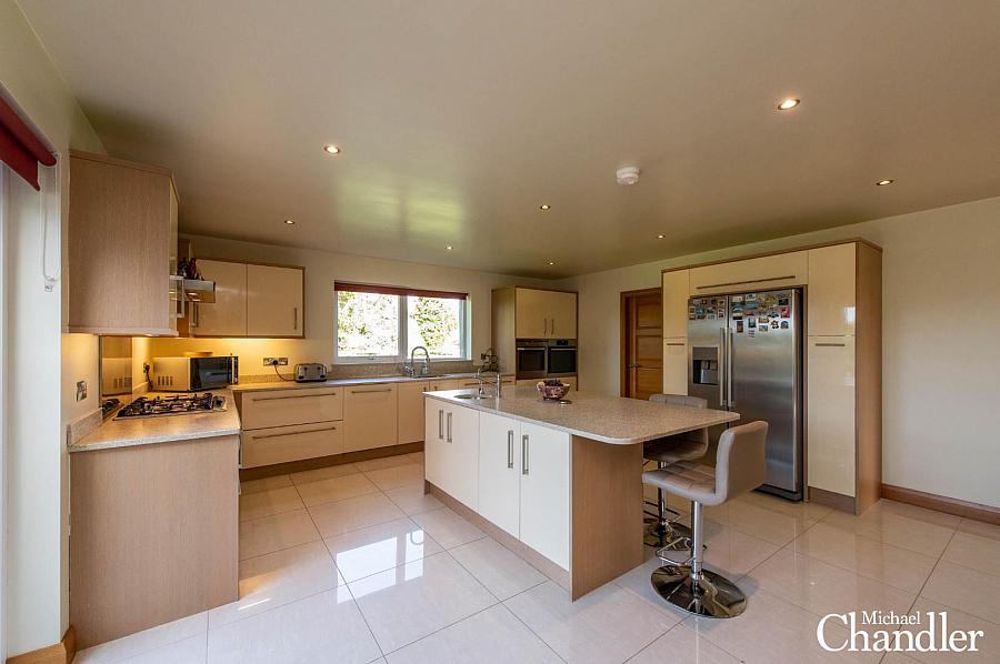 36 Tullyhubbert Road
