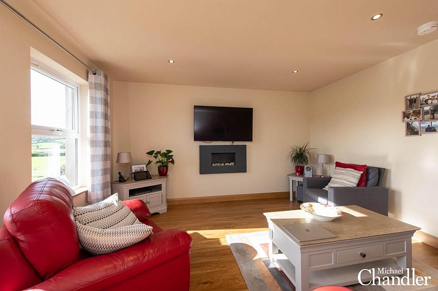 36 Tullyhubbert Road