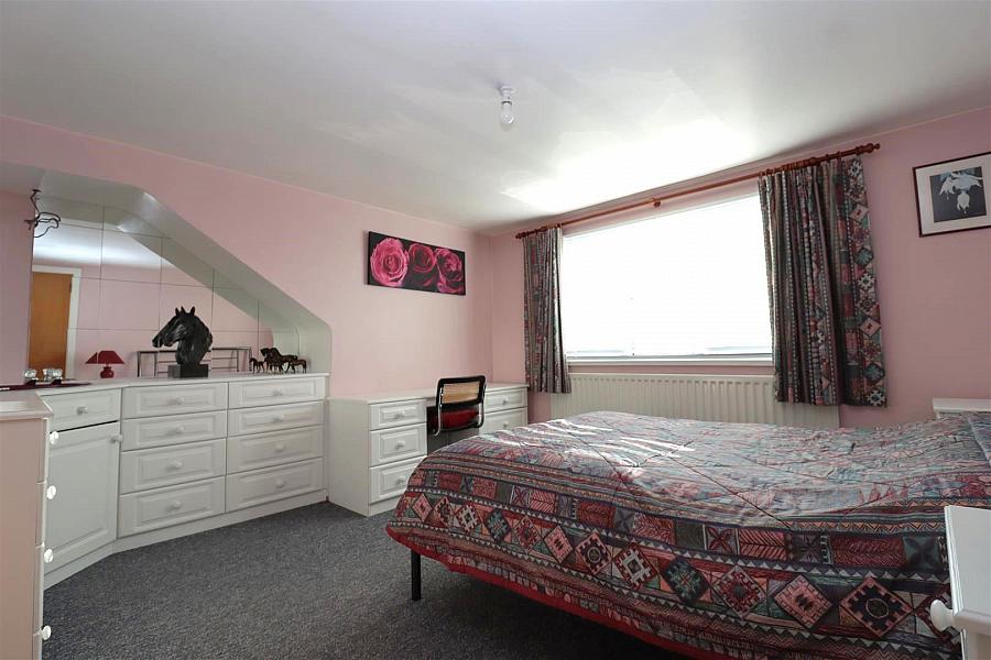 22 Frankhill Park