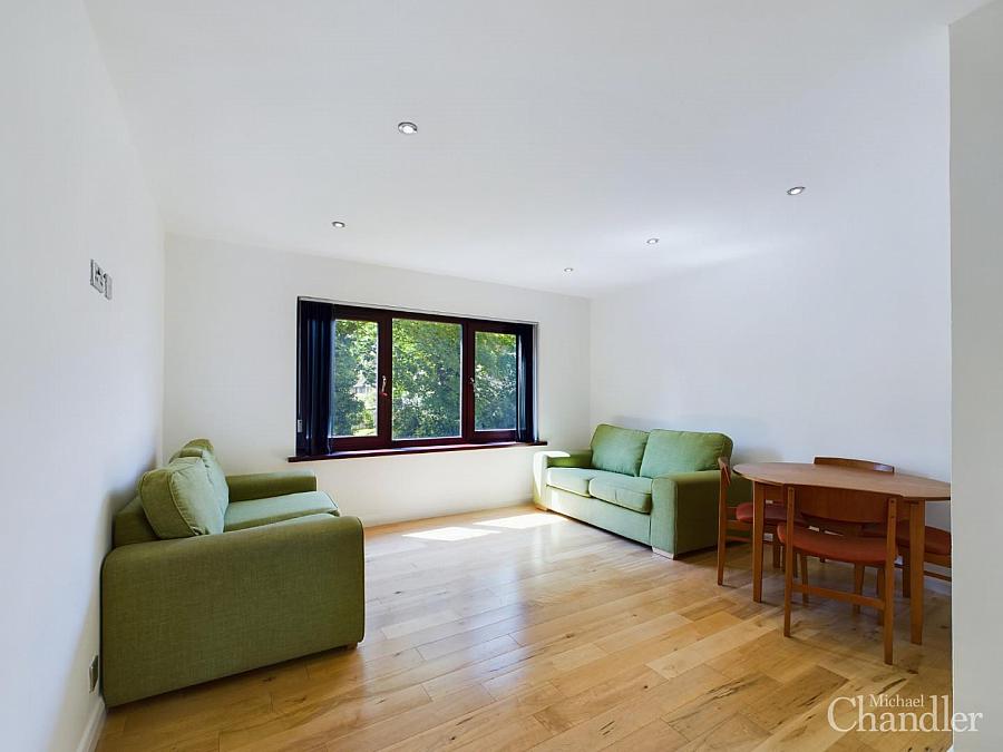Apt, 6f Stranmillis Court