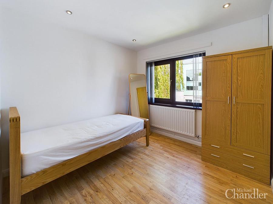 Apt, 6f Stranmillis Court