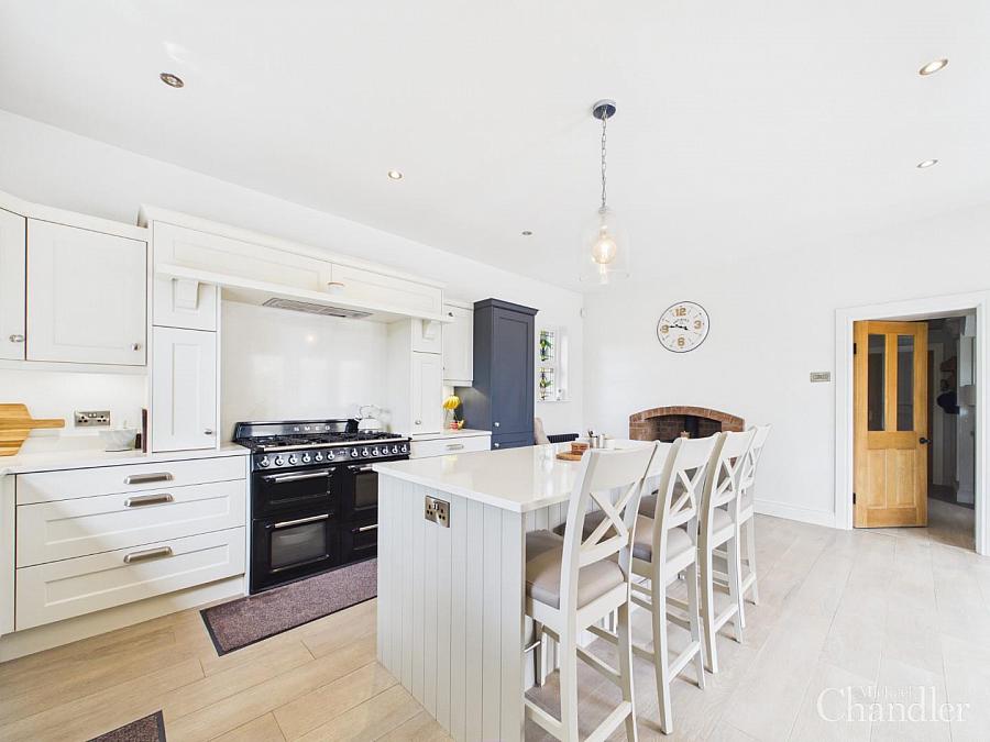 64 Lisburn Road