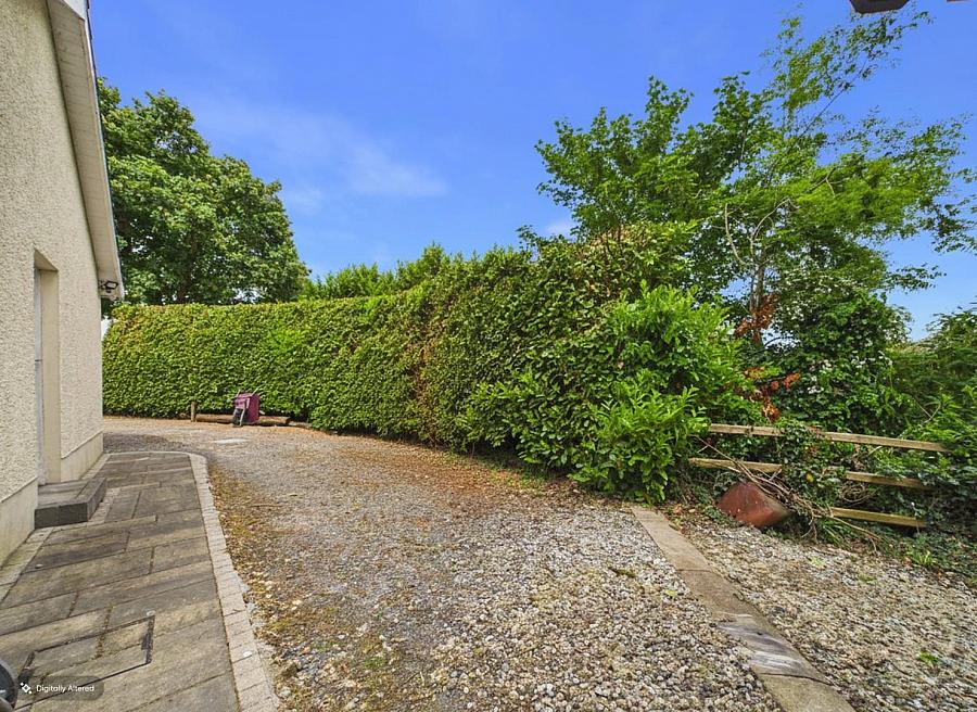 64 Lisburn Road