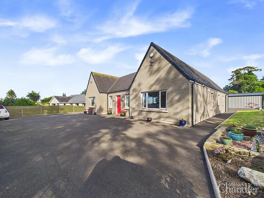 82A Manse Road 82A Manse Road