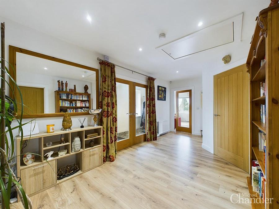 82A Manse Road 82A Manse Road