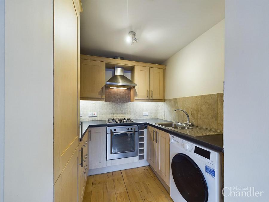 Apt 26 Annadale Mews