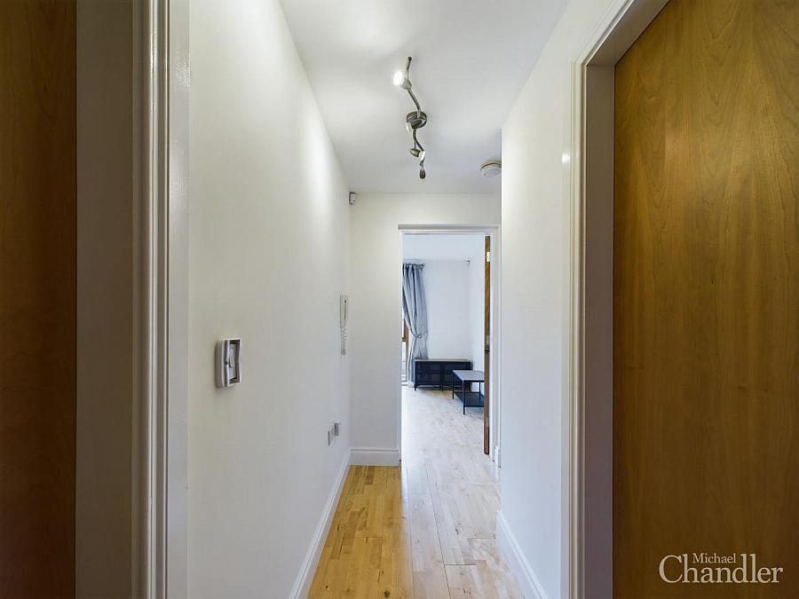 Apt 26 Annadale Mews