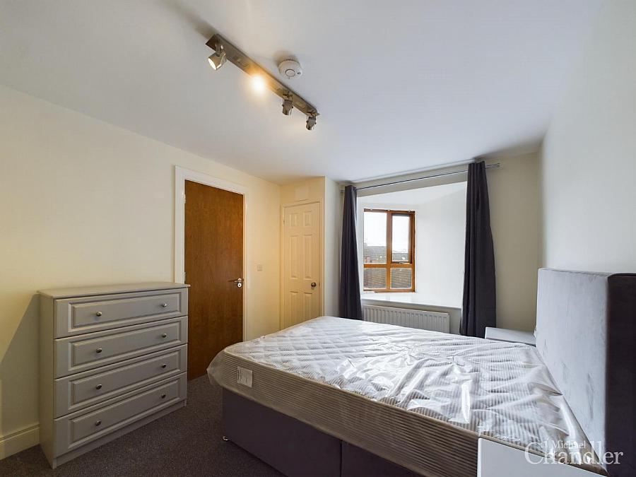 Apt 26 Annadale Mews
