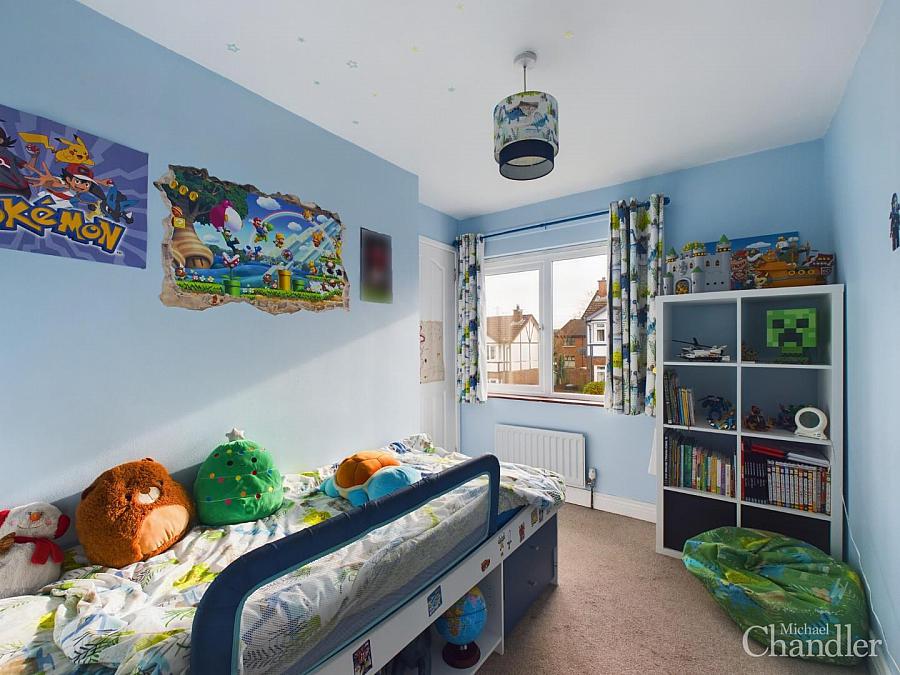 6 Finsbury Drive