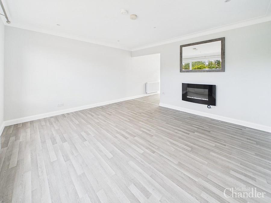 16 Old Saintfield Road