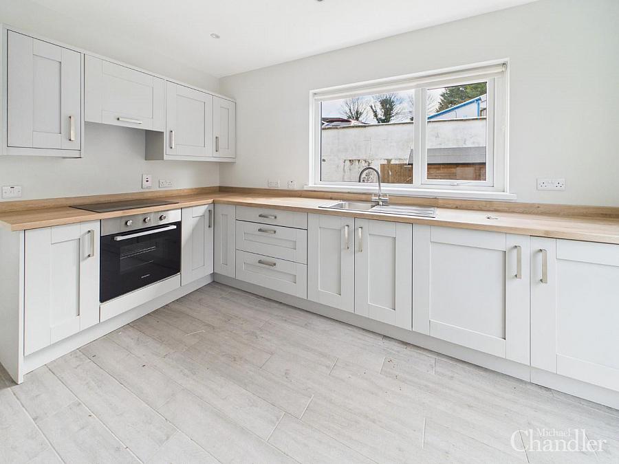 16 Old Saintfield Road