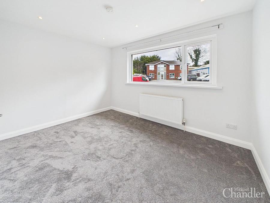 16 Old Saintfield Road