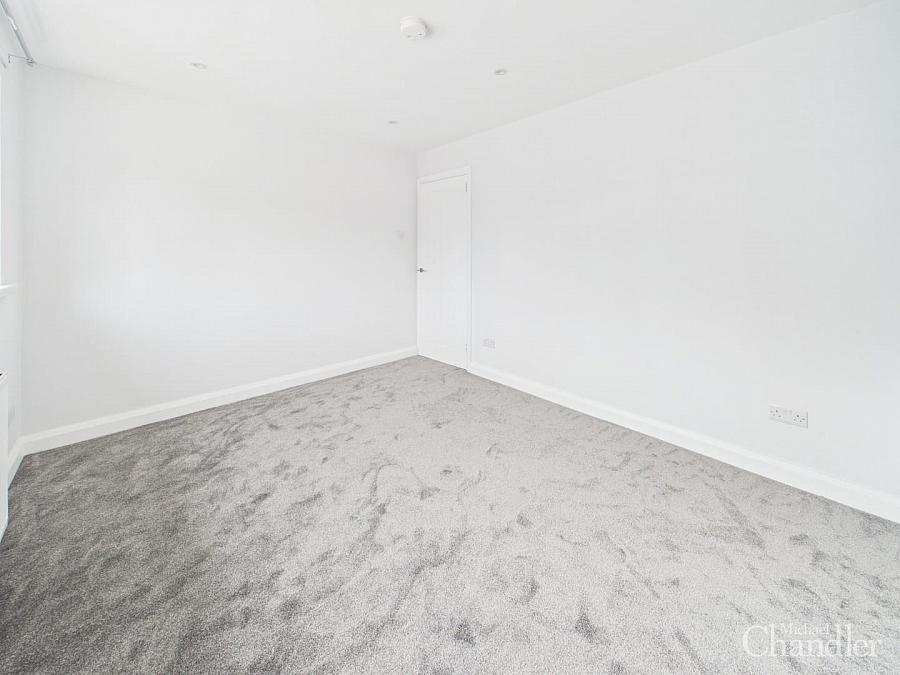 16 Old Saintfield Road