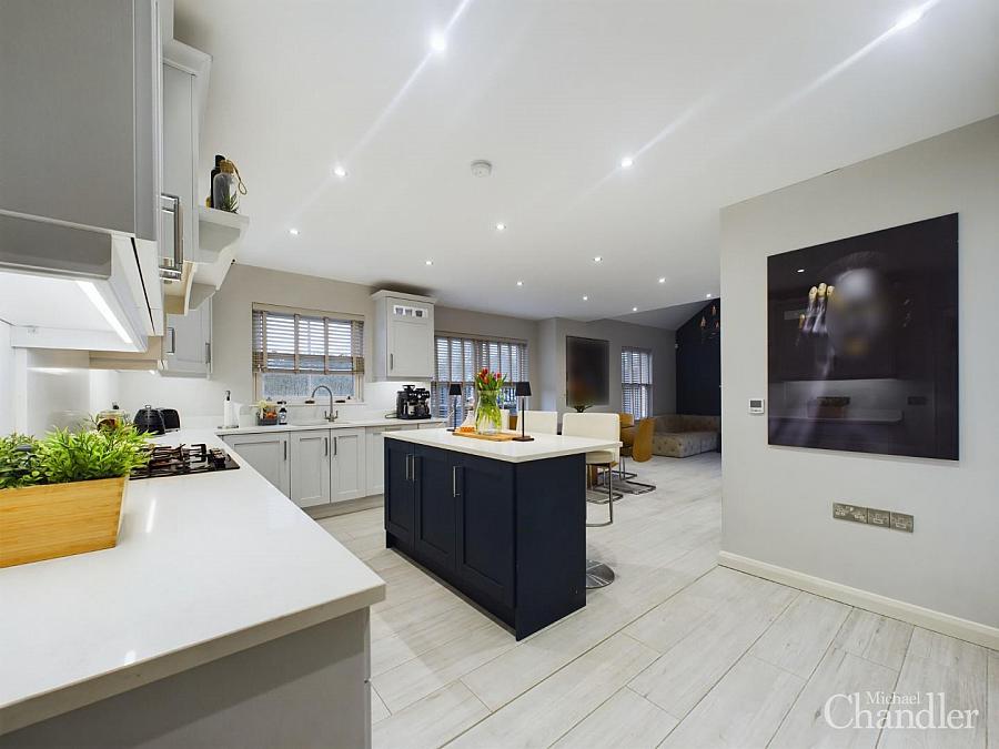 1 Hillsborough Road Mews